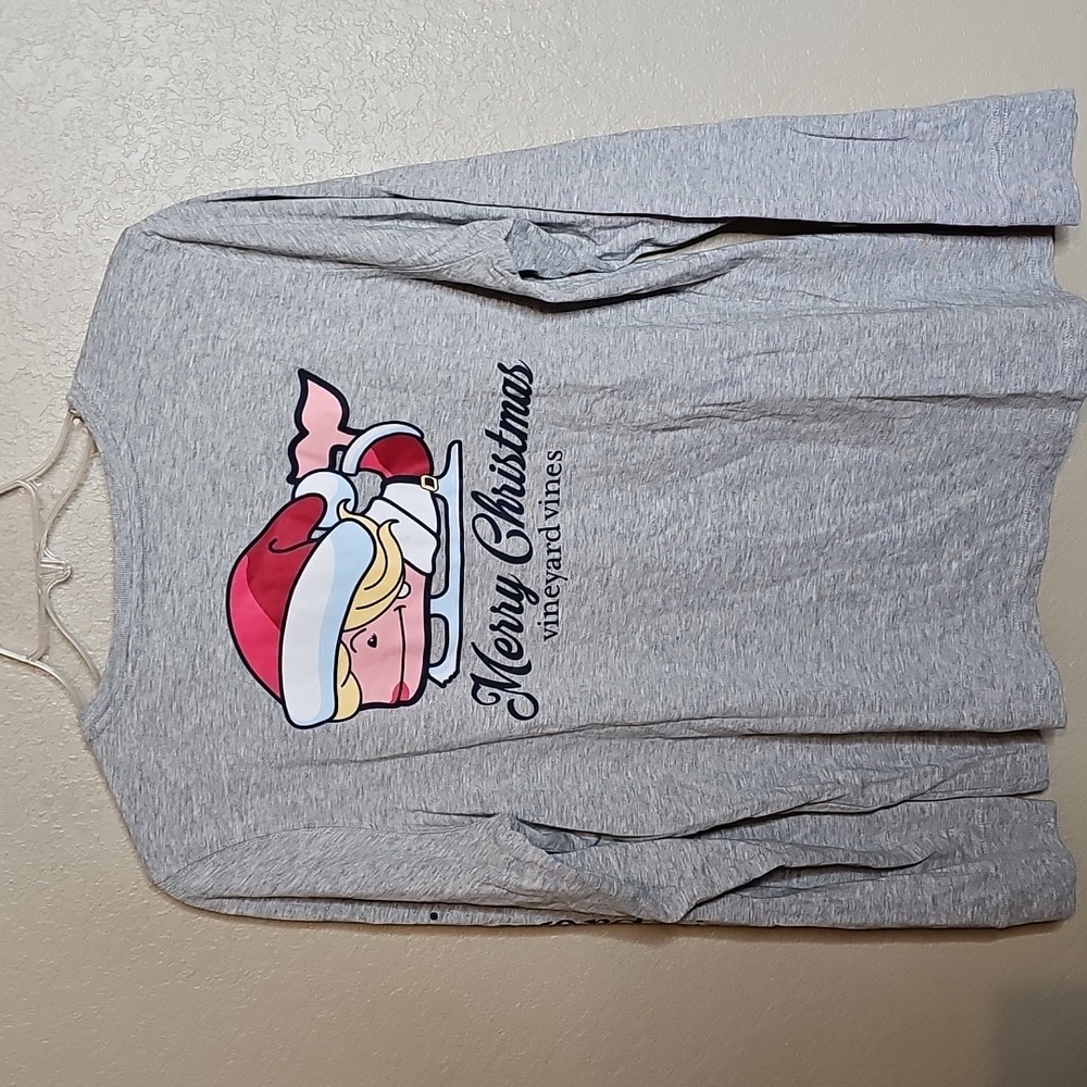 Vineyard Vines Medium Gray Shirt Mrs‎ Claus Whale Christmas Santa Graphic